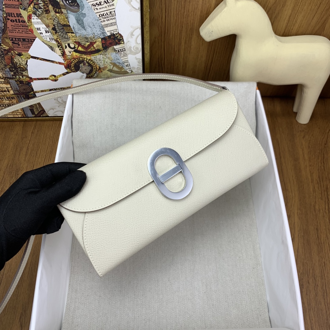 에르메스 샹달 투고 앱송 나타